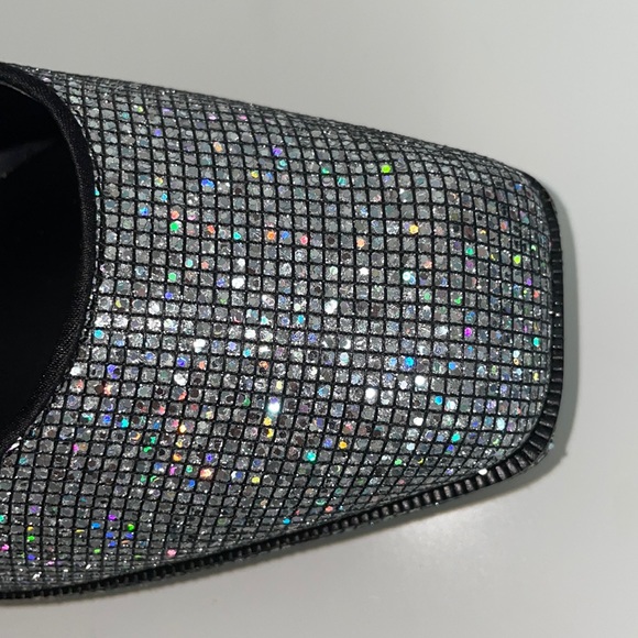 GB Gianni Bini Shiny Sparkle Silver Metallic Platform Heel Mary Jane Pumps NWT - Picture 10 of 10